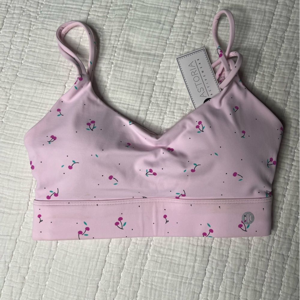 Astoria activewear both size S
